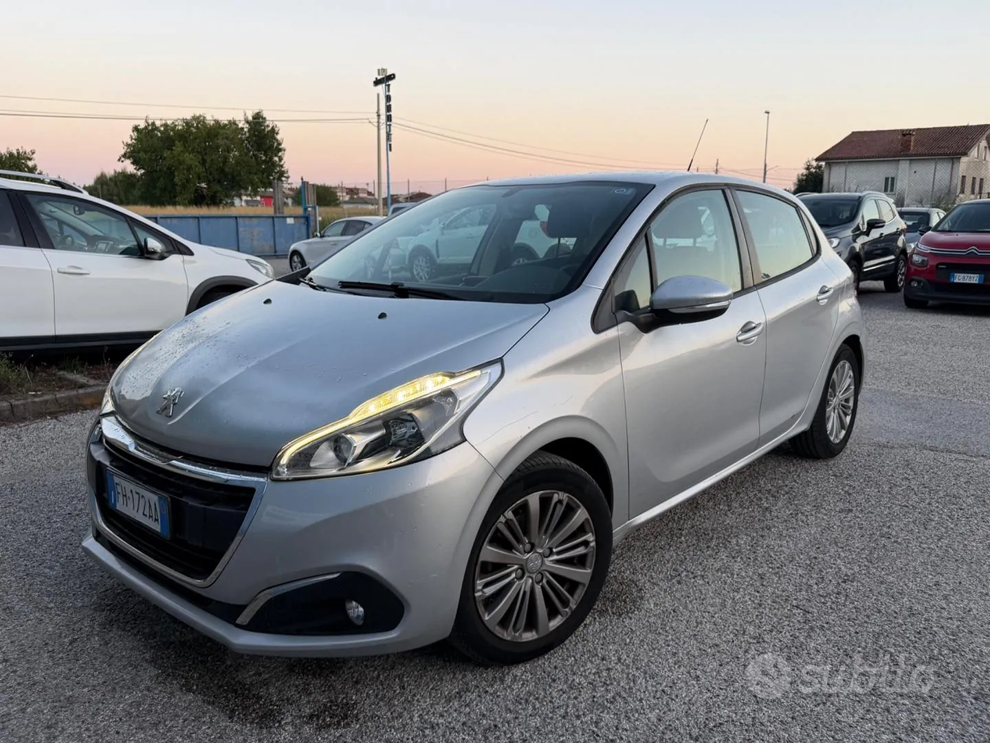 Peugeot 208 2017 photo 2