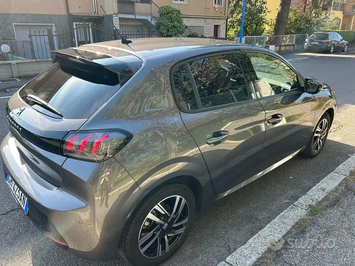 Peugeot 208 2022 photo 4