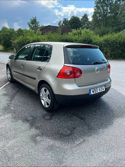 Volkswagen Golf V