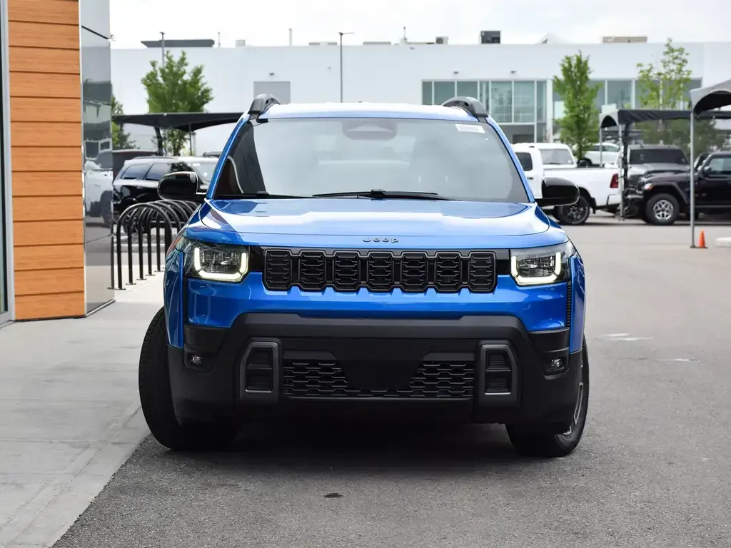 Jeep Cherokee 2026 photo 2