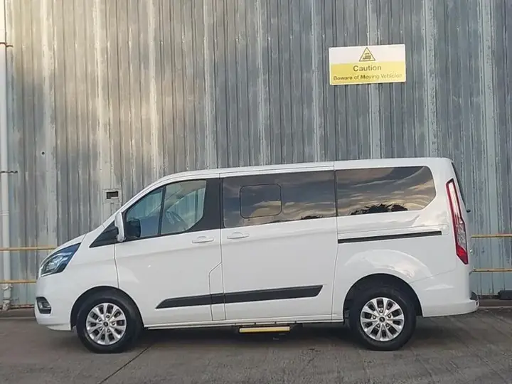 Ford Tourneo Custom 2022 photo 4