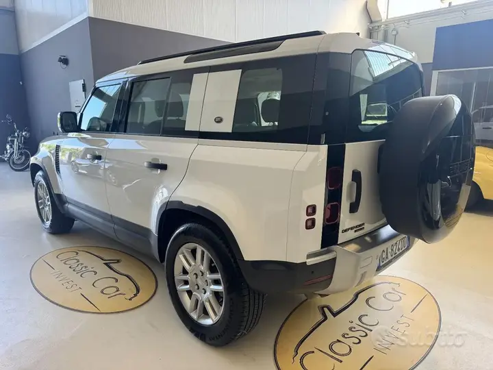 Land Rover Defender 2020 photo 4