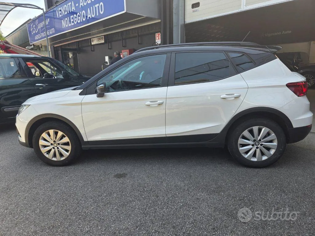 Seat Arona 2019 photo 2