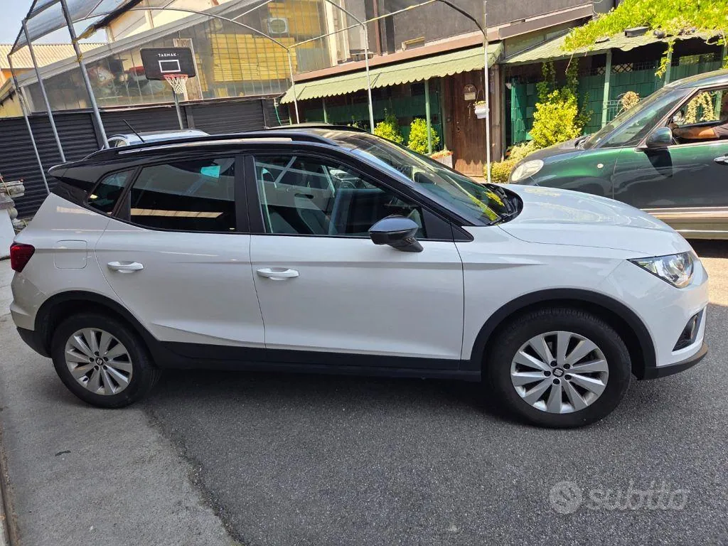 Seat Arona 2019 photo 5