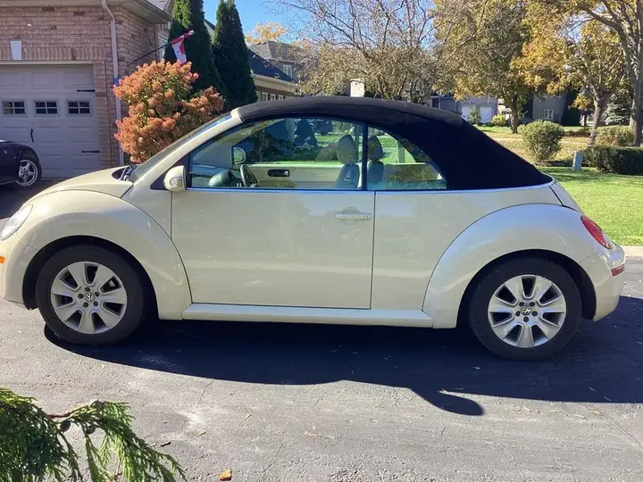 Volkswagen Beetle 2009 photo 2