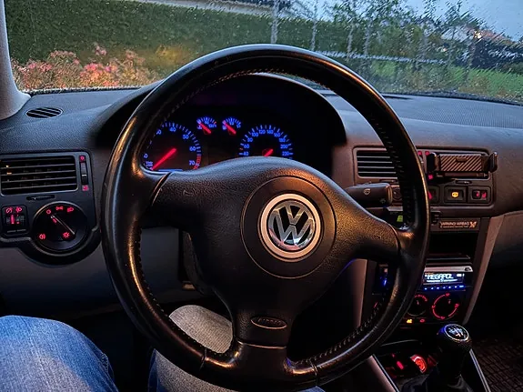 Volkswagen Bora 2001 photo 2