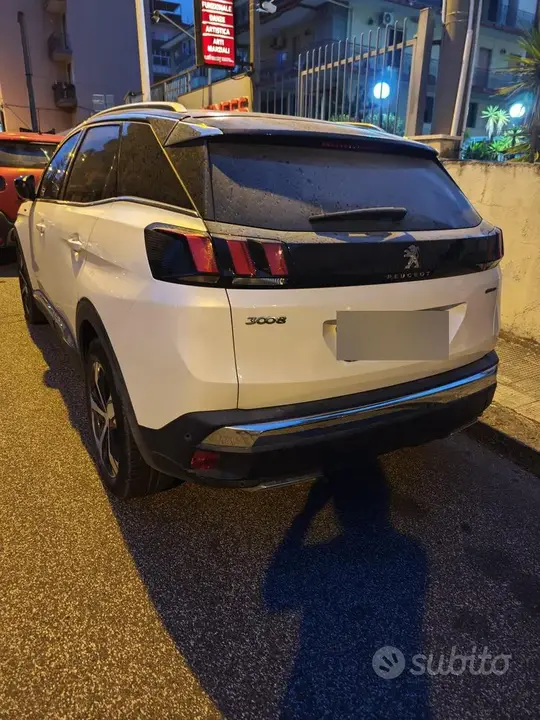 Peugeot 3008 2020 photo 2