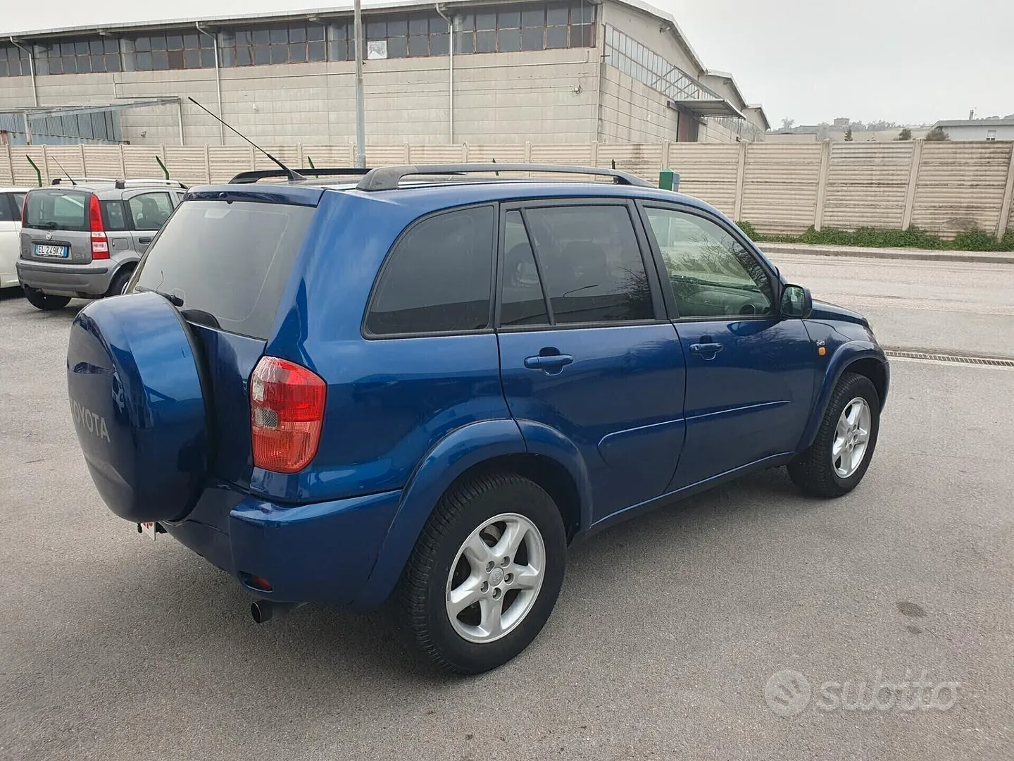 Toyota Rav4 2003 photo 4