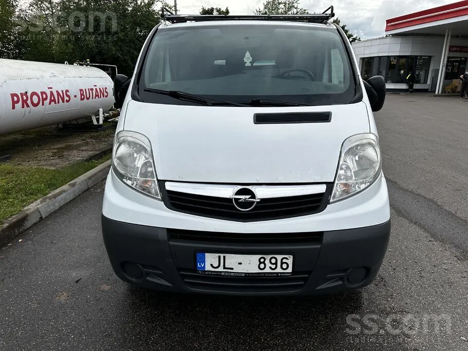 Opel Vivaro 2013 photo 3