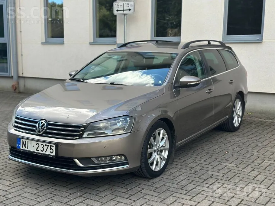 Volkswagen Passat 2011 photo 2