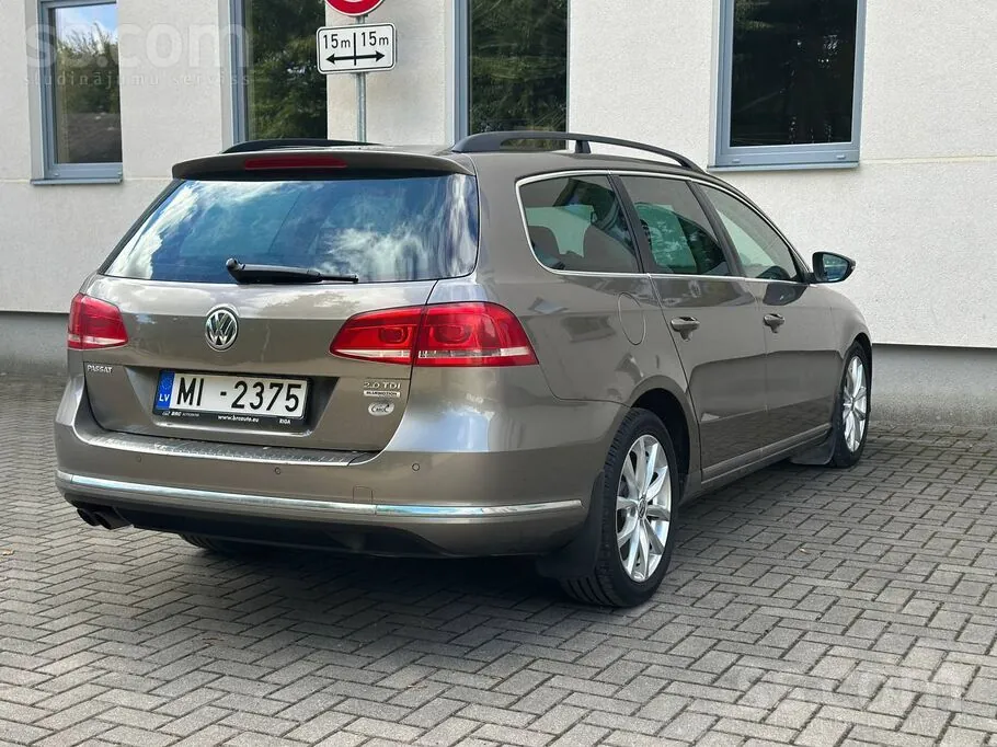 Volkswagen Passat 2011 photo 4