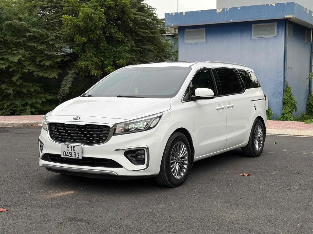Kia Sedona 2021 photo 2