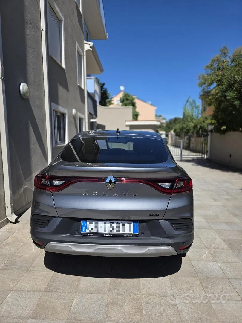 Renault Arkana 2023 photo 2