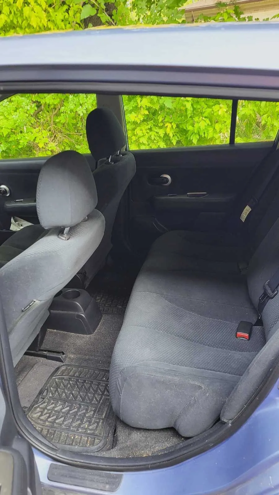 Nissan Versa 2010 photo 5
