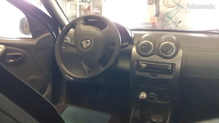 Dacia Duster 2012 photo 3