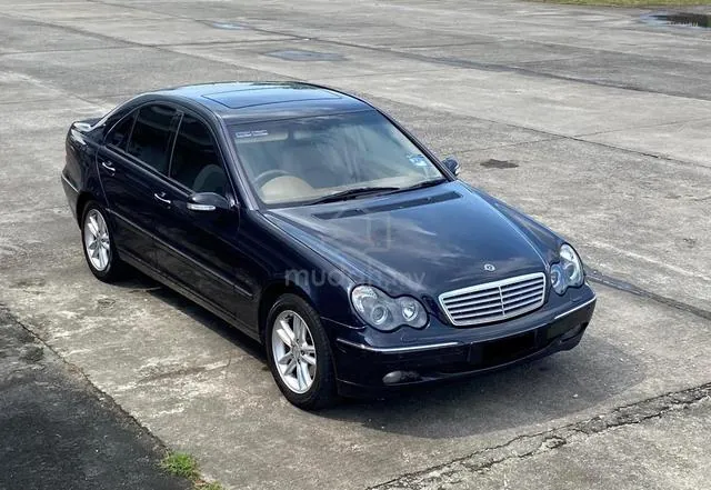 Mercedes-Benz C-Class