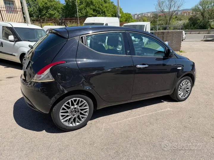 Lancia Ypsilon 2012 photo 5