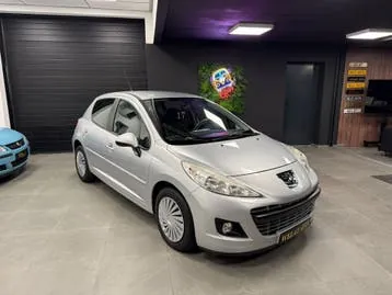 Peugeot 207 2012 photo 2