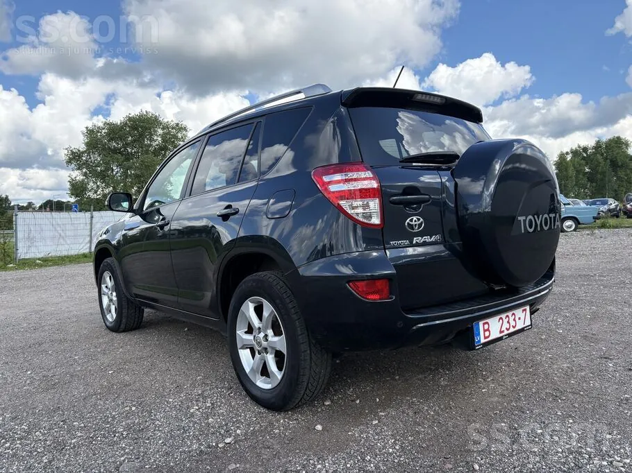Toyota Rav 4 2010 photo 3