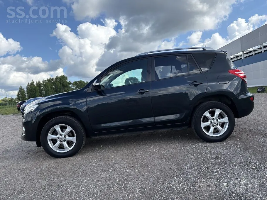 Toyota Rav 4 2010 photo 2