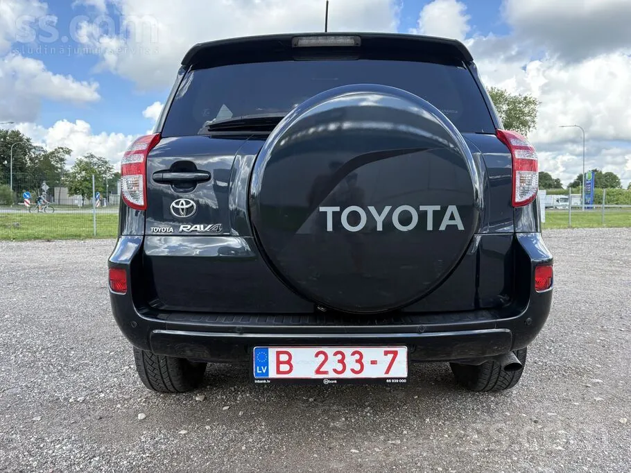Toyota Rav 4 2010 photo 4