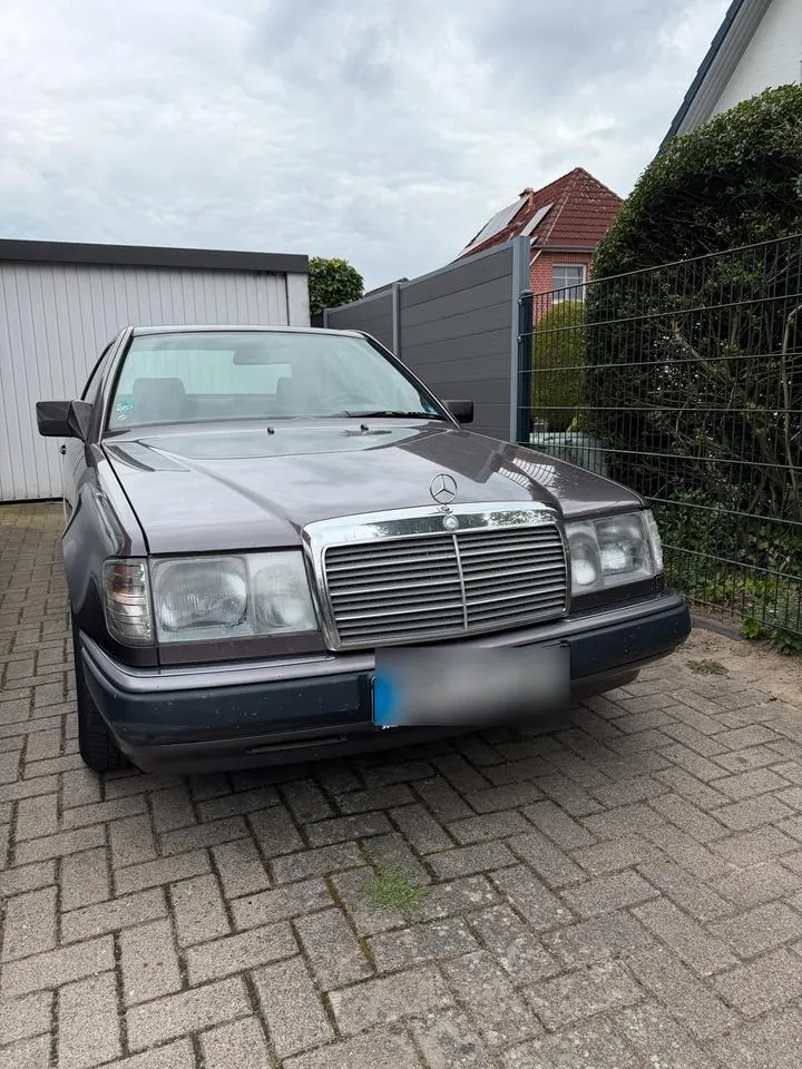 Mercedes-Benz W124