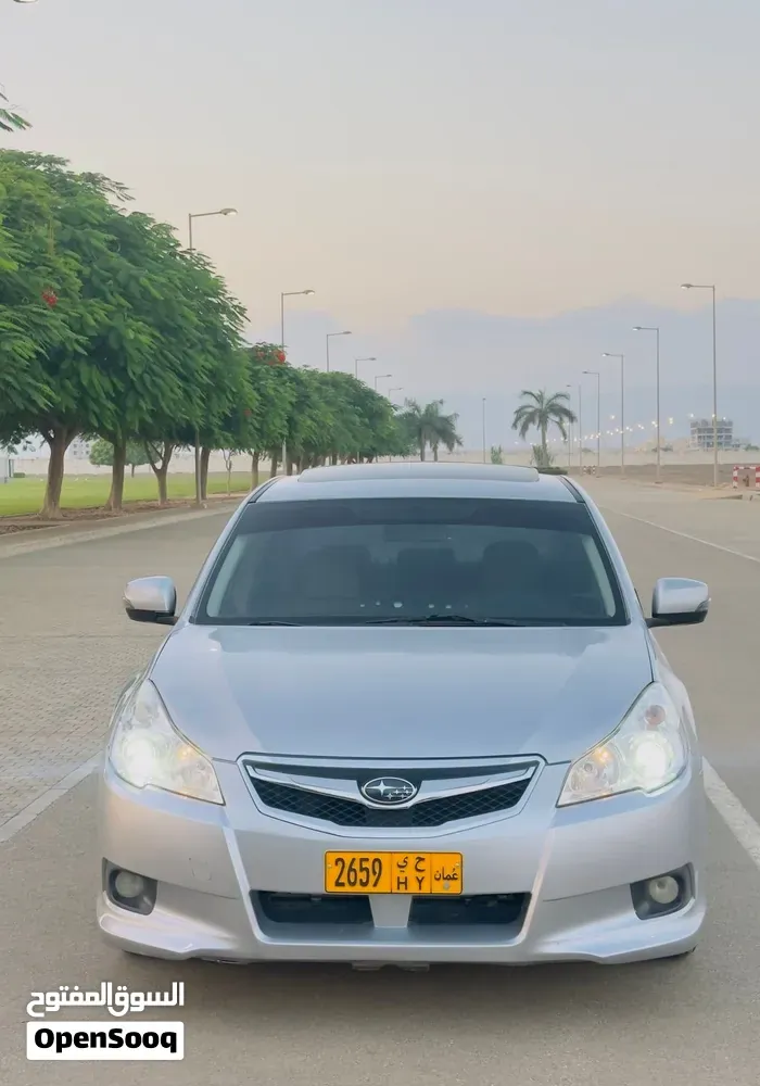 Subaru Legacy 2013 photo 2