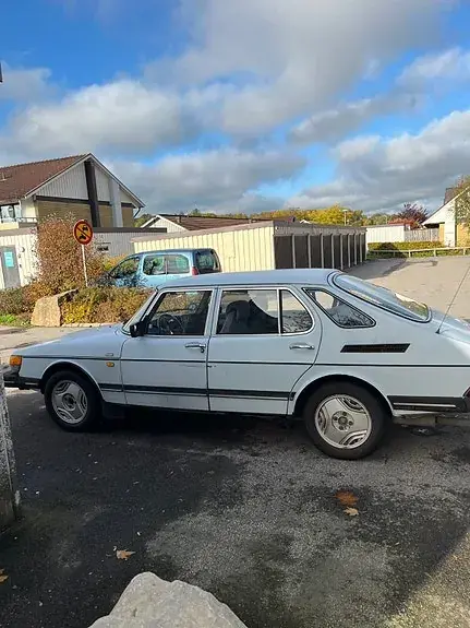 Saab 900 1986 photo 2