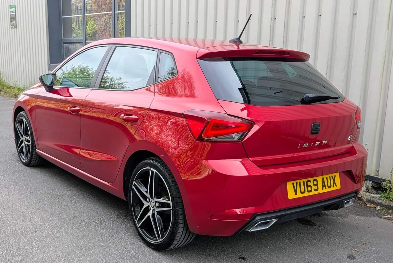 Seat Ibiza 2019 photo 2