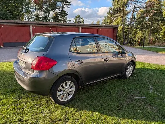 Toyota Auris 2007 photo 3
