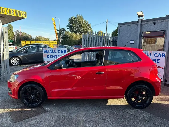Volkswagen Polo 2015 photo 3