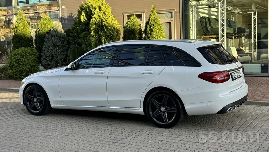 Mercedes-Benz C200 Avantgarde 2016 photo 4