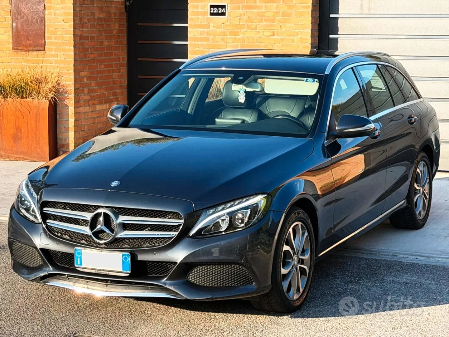 Mercedes-Benz C 2016 photo 3