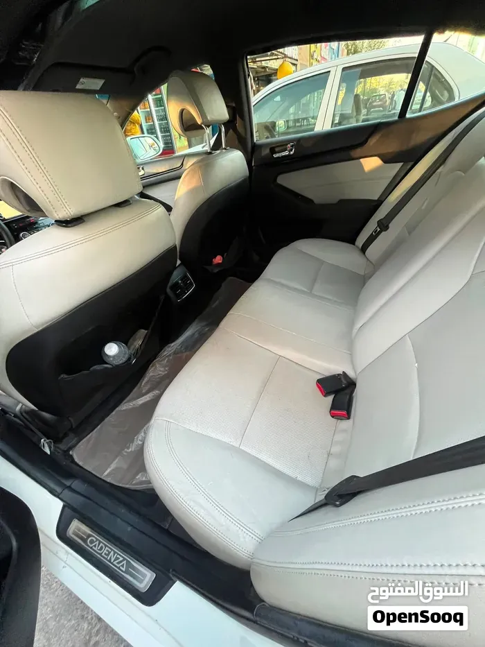 Kia Cadenza 2011 photo 4