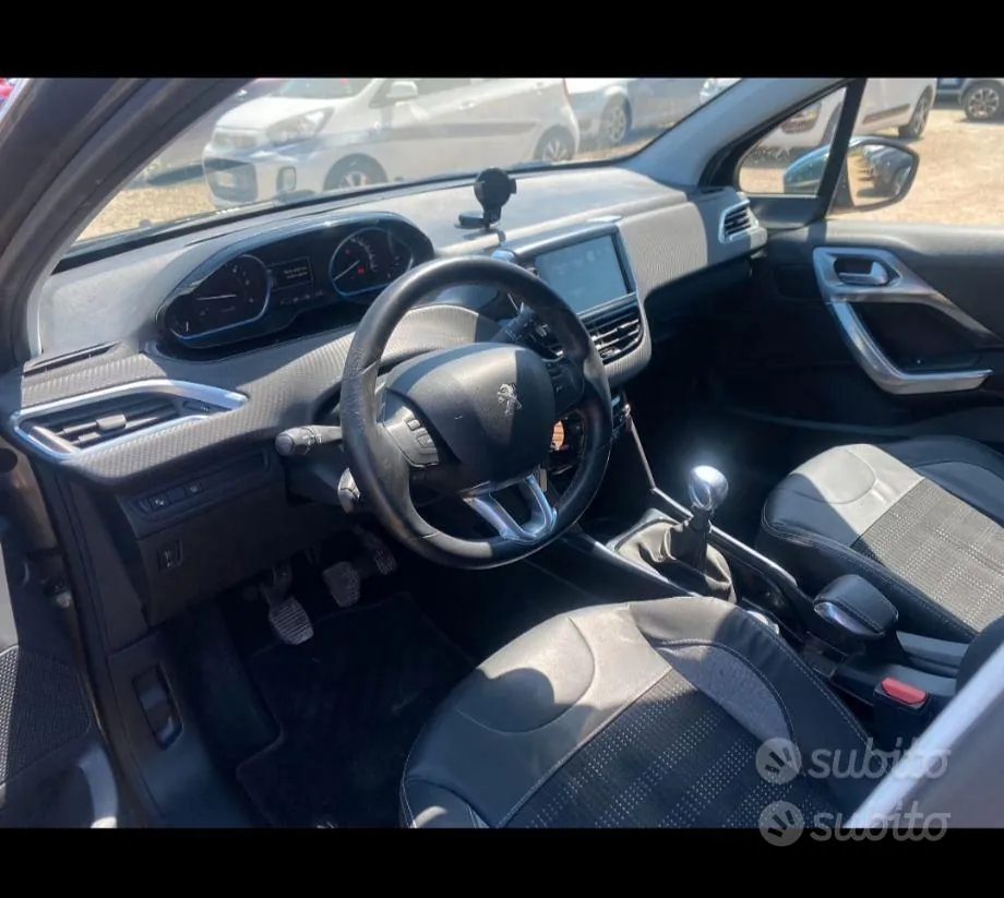 Peugeot 2008 2015 photo 2