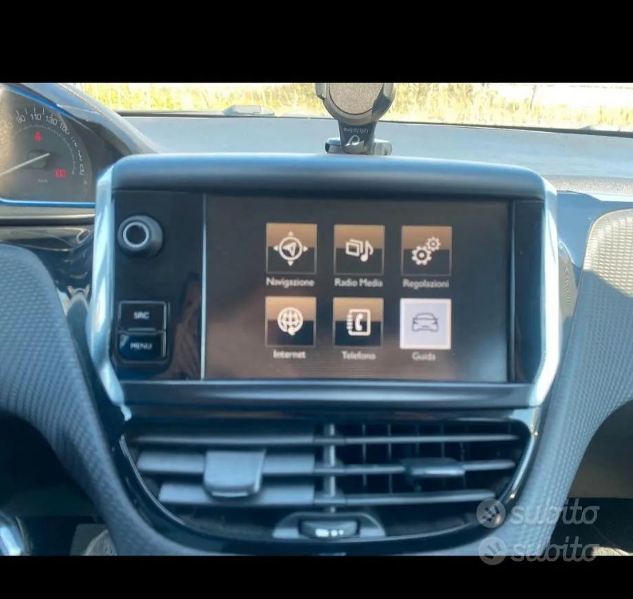 Peugeot 2008 2015 photo 5
