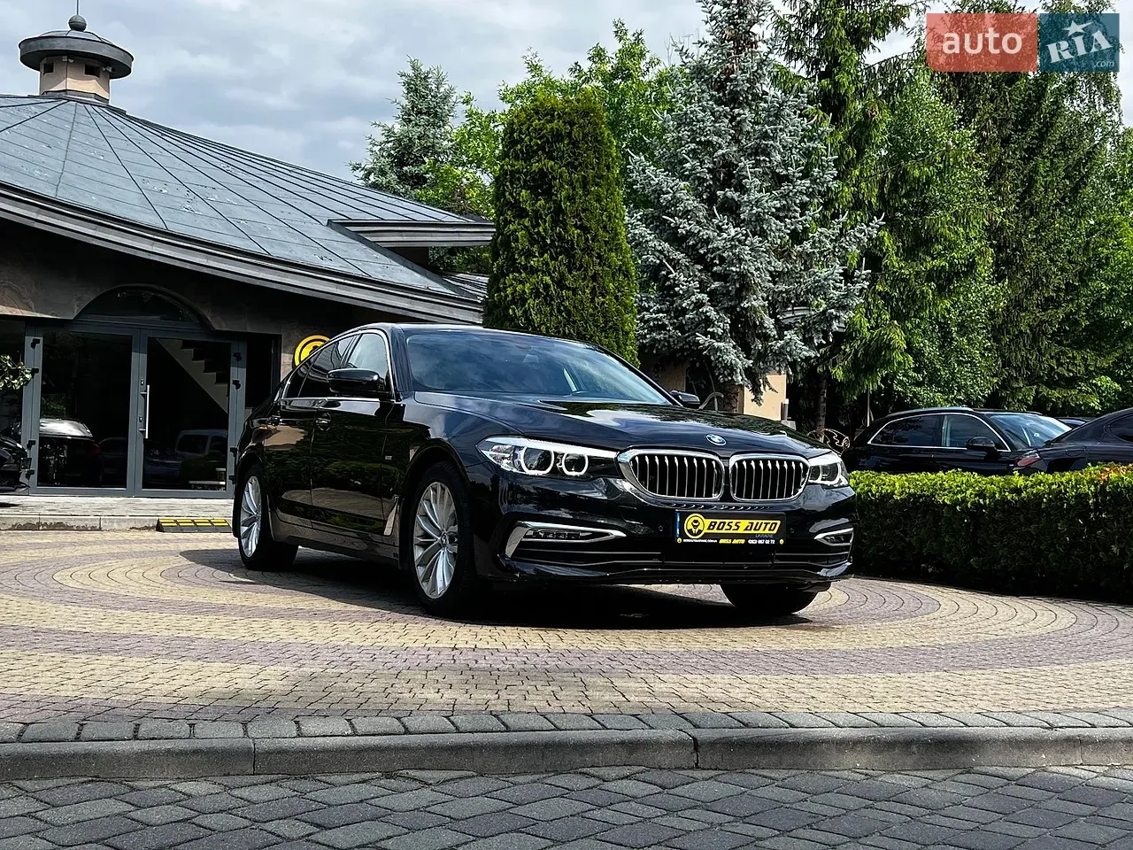 BMW 5 Series 2017 photo 2