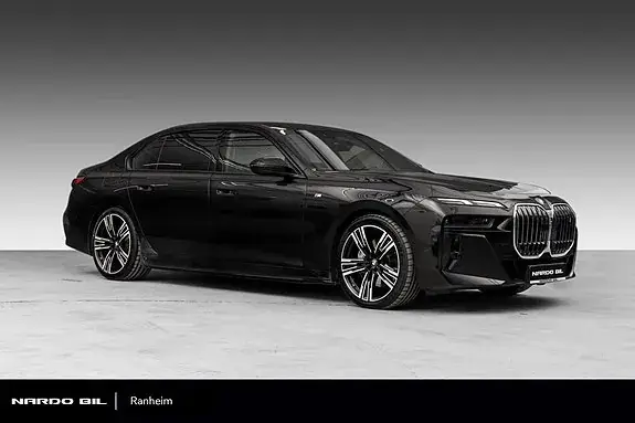BMW I7