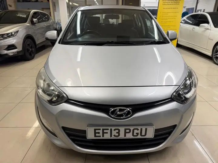 Hyundai I20 2013 photo 3