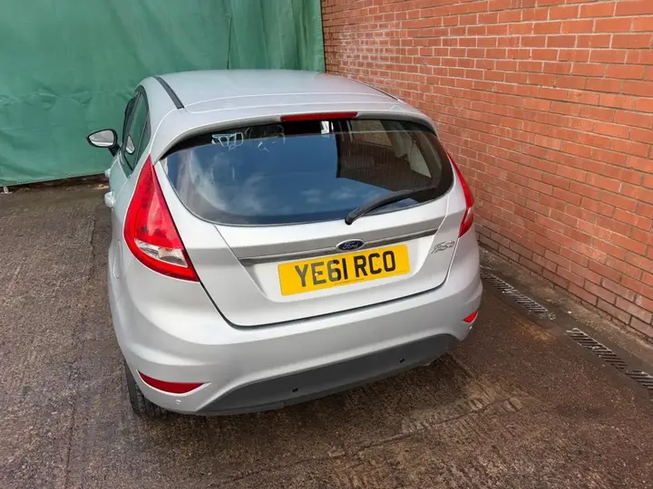 Ford Fiesta 2011 photo 4