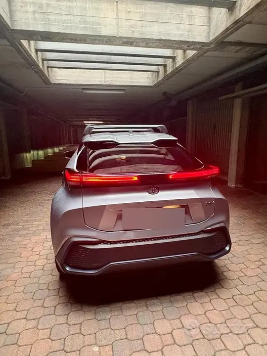 Toyota C-Hr 2025 photo 3