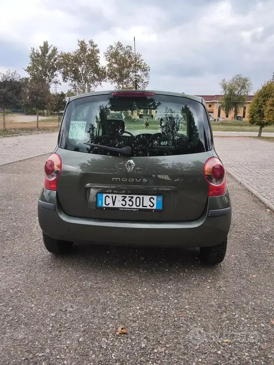 Renault Modus 2005 photo 3