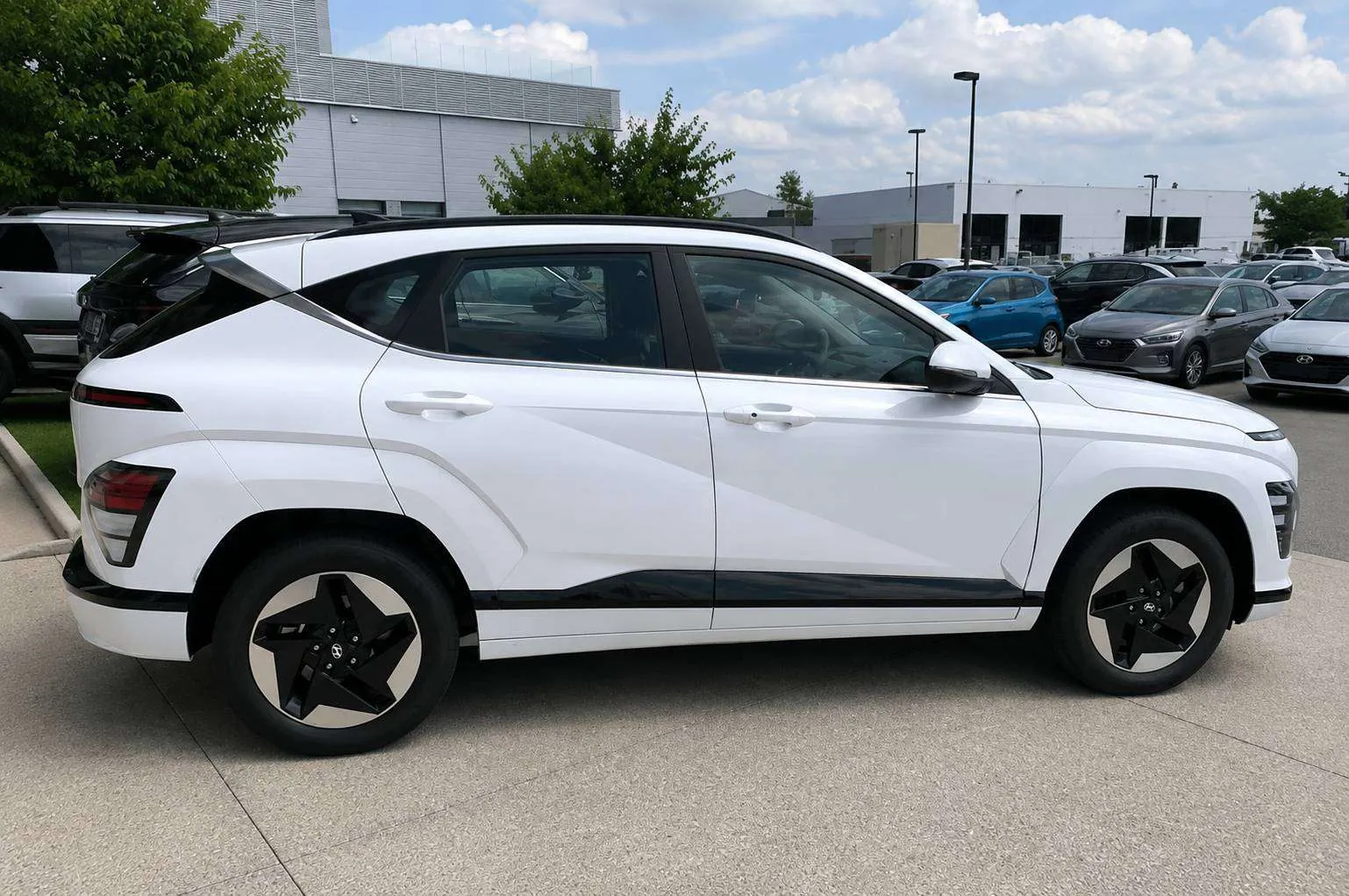Hyundai Kona 2025 photo 5