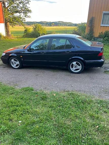 Saab 9-5 2000 photo 3