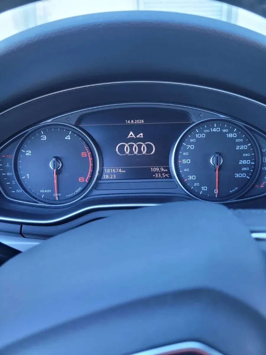 Audi A4 2016 photo 2