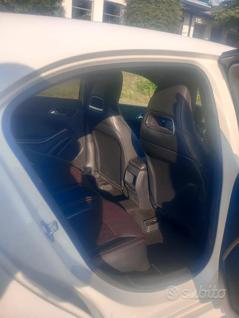 Mercedes-Benz A200D 2016 photo 5