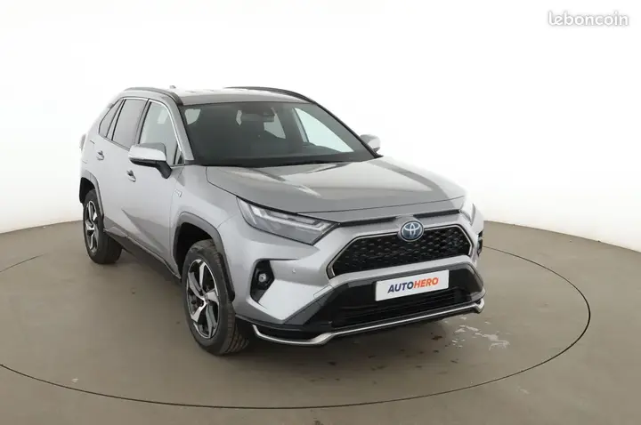 Toyota Rav4 2023 photo 4