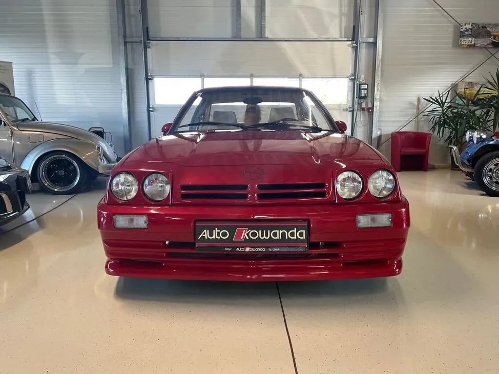 Opel Manta 1987 photo 3