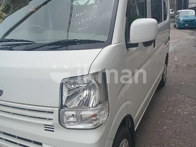 Nissan Clipper 2023 photo 2