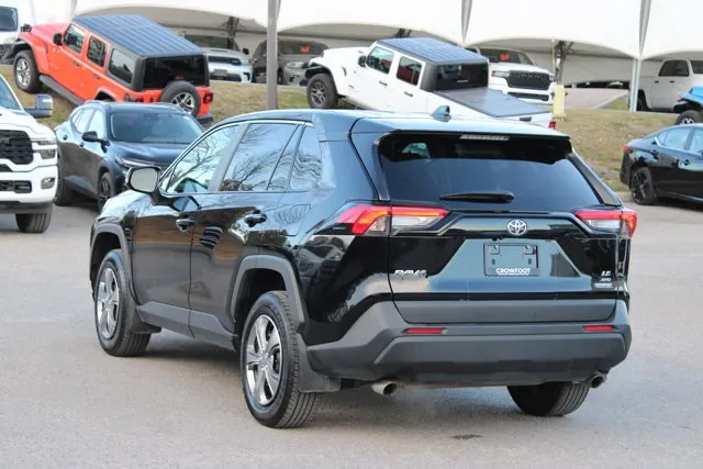 Toyota Rav4 2025 photo 5